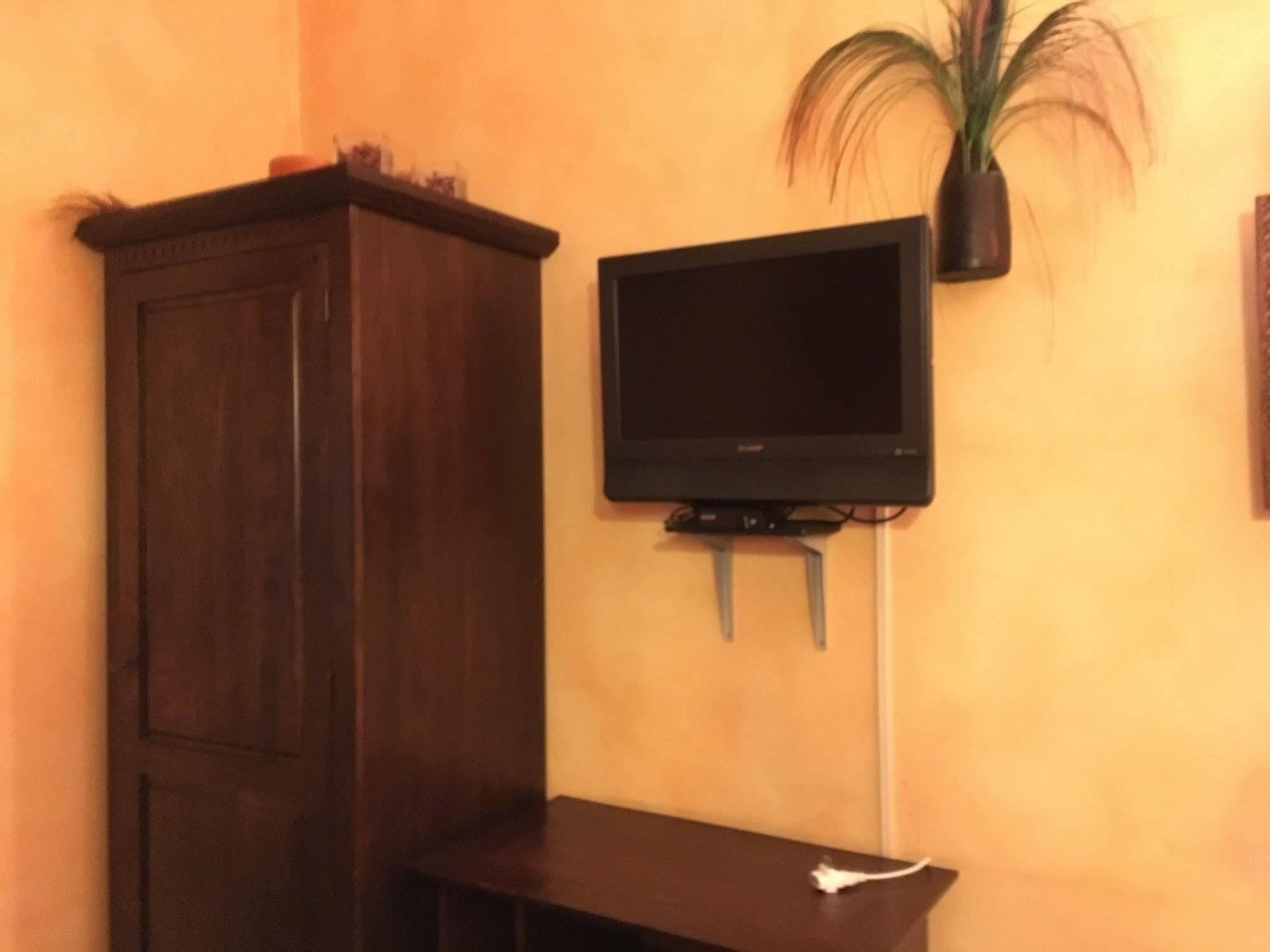 Momi Bed And Breakfast Roma Dış mekan fotoğraf