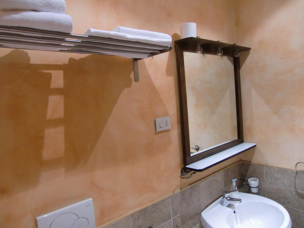 Momi Bed And Breakfast Roma Dış mekan fotoğraf