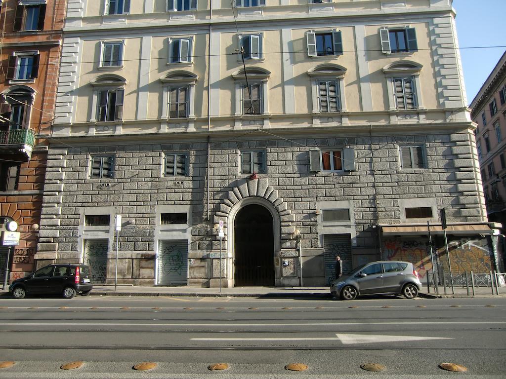 Momi Bed And Breakfast Roma Dış mekan fotoğraf
